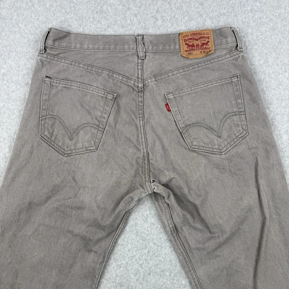 Vintage Levis Jeans Mens 38x30 Gray 501 Straight‎ Leg Button Fly Made In USA